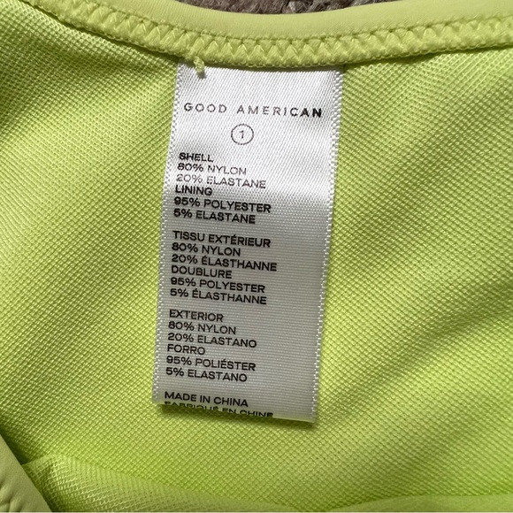 Good American Scuba Hot Shoulder Swim Top 1 Small Women’s Key Lime Green NWT - Picture 3 of 5